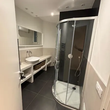 Fabfour - Piazza Fontana Apartment