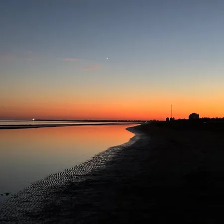 Fabfour - Piazza Fontana Апартаменты *