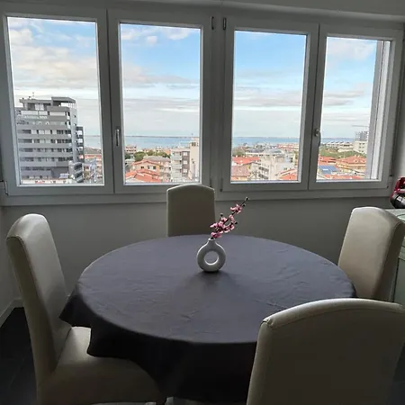 Fabfour - Piazza Fontana Apartment