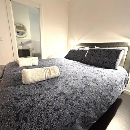 Fabfour - Piazza Fontana * Линьяно-Саббьядоро