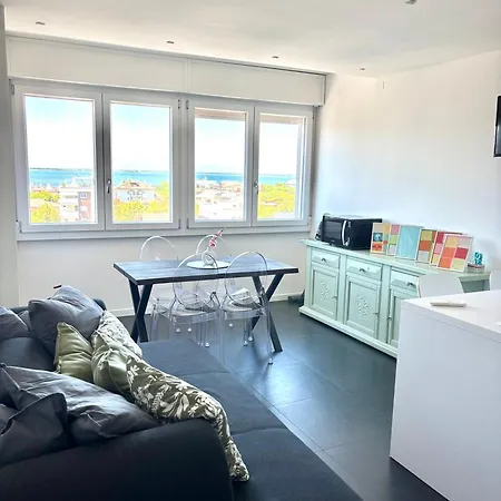 Fabfour - Piazza Fontana Apartment Lignano Sabbiadoro
