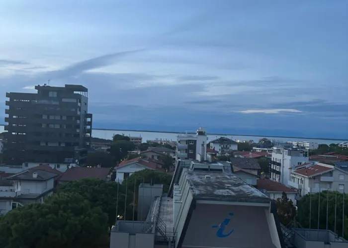 Fabfour - Piazza Fontana