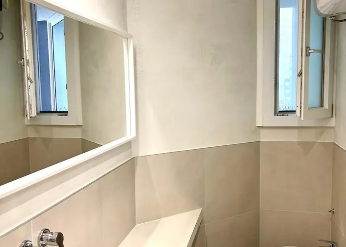 Fabfour - Piazza Fontana Apartament