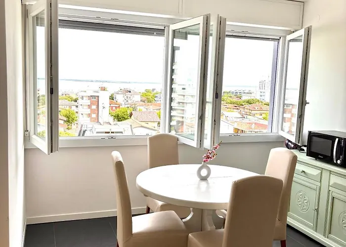 Fabfour - Piazza Fontana